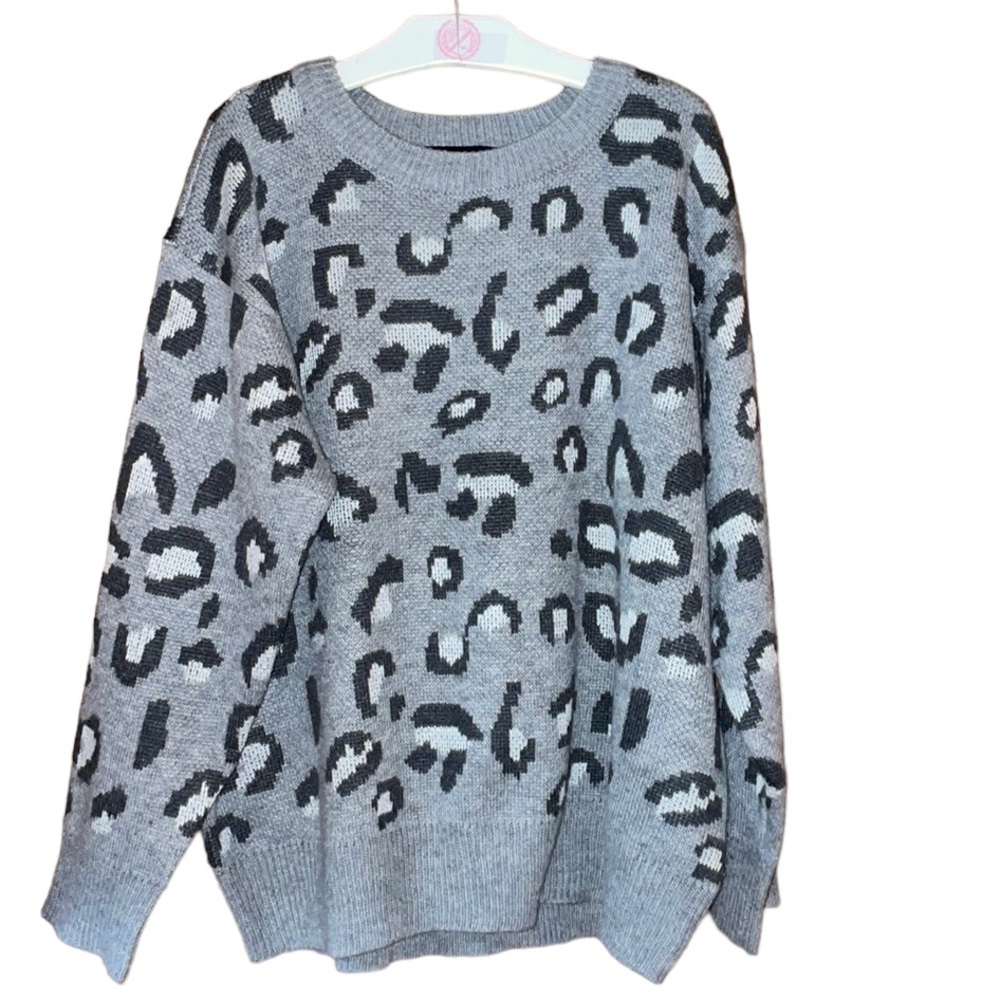 •KENDALL & KYLIE•GRAY LEOPARD KNITTED CREW/SCOOP NECK SWEATER SIZE XL EUC